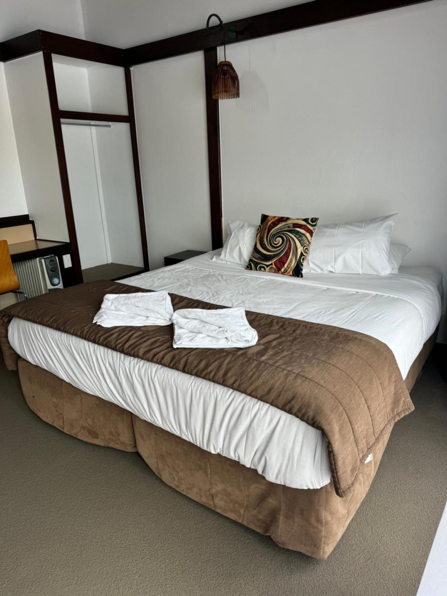 Tokaanu Hotel Εξωτερικό φωτογραφία